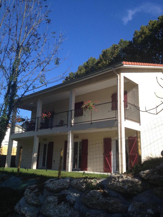 Le Mas De Servant Roulottes Et Chambres D'Hotes Auberives-en-Royans Bagian luar foto